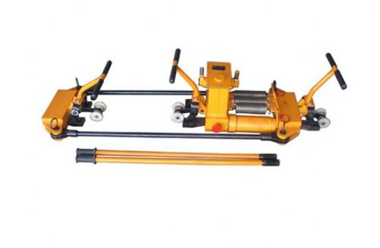 點(diǎn)擊查看詳細(xì)信息<br>標(biāo)題：YTF-400Ⅱ型液壓軌縫調(diào)整器 閱讀次數(shù)：2139