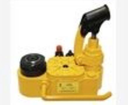 點擊查看詳細信息<br>標題：YQ-88B型高鐵液壓起道器 閱讀次數(shù)：2148