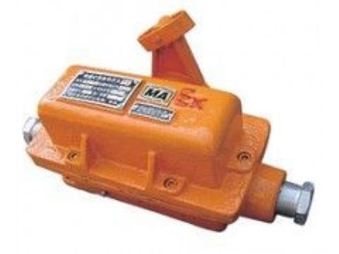 點(diǎn)擊查看詳細(xì)信息<br>標(biāo)題： KHJ-12／0.5型急停開關(guān) 閱讀次數(shù)：2460