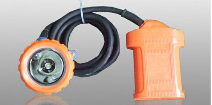 點(diǎn)擊查看詳細(xì)信息<br>標(biāo)題：KL3LM(B)型鋰電礦燈 閱讀次數(shù)：2216