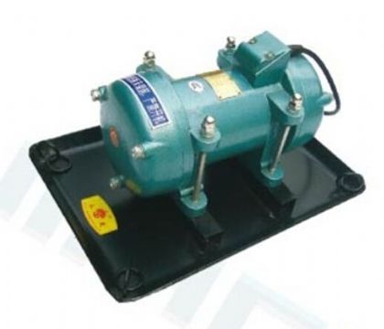 點擊查看詳細(xì)信息<br>標(biāo)題： ZW7/10附著式振動器 閱讀次數(shù)：2015