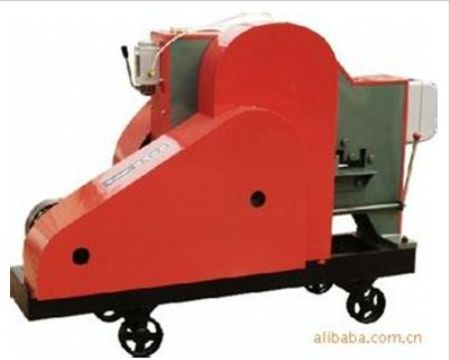 點(diǎn)擊查看詳細(xì)信息<br>標(biāo)題：180型槽鋼切斷機(jī) 閱讀次數(shù)：1944