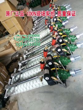 點(diǎn)擊查看詳細(xì)信息<br>標(biāo)題：發(fā)往山西太原MQT-120/2.3氣動(dòng)錨桿鉆機(jī)及配件 閱讀次數(shù)：2145