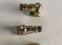 點(diǎn)擊查看詳細(xì)信息<br>標(biāo)題：直角旋轉(zhuǎn)氣接頭 閱讀次數(shù)：2007